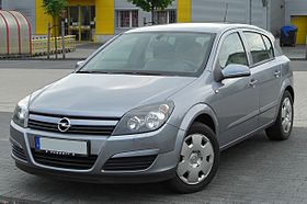 Opel Astra H 1.6 Twinport front 20100509.jpg